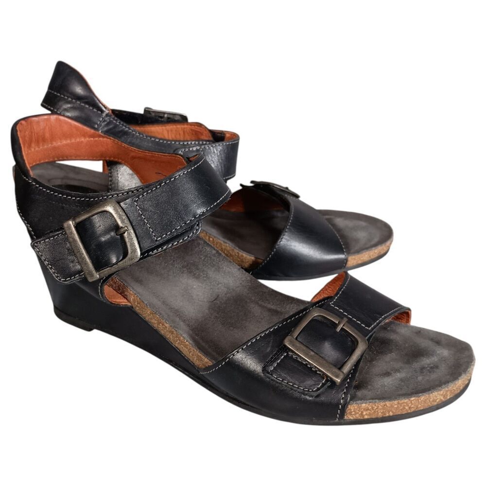 Taos Sandals 9 - 9.5 Womens Black Carousel Leather Slingback Wedge Mid Casual